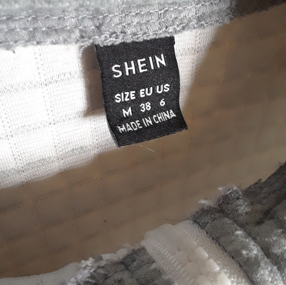 New shein sweater - Picture 3 of 4